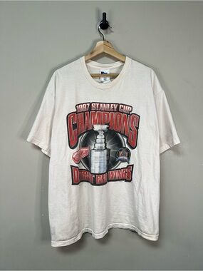 Vintage 1997 Detroit Red Wings Stanley Cup Shirt